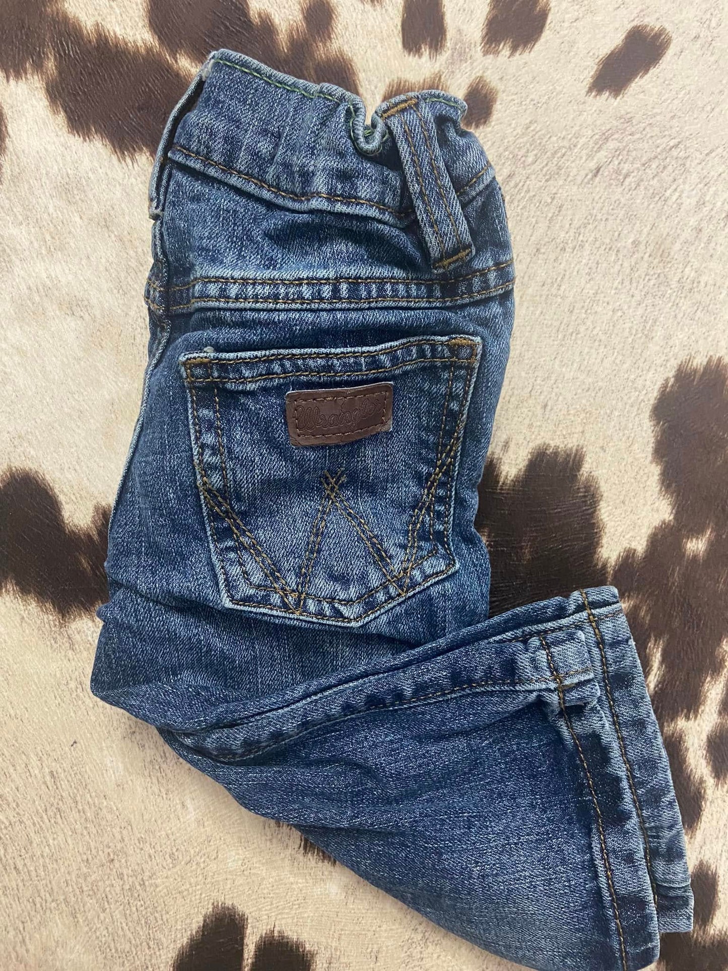 #010425 Wrangler Retro Size 1T Slim Jeans
