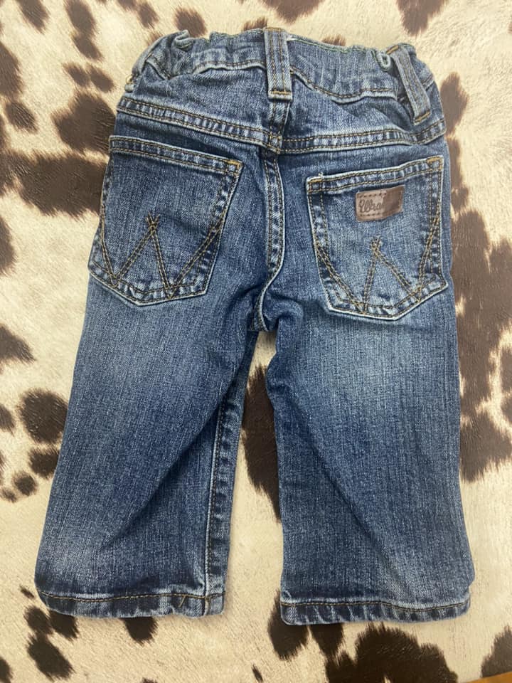 #010425 Wrangler Retro Size 1T Slim Jeans