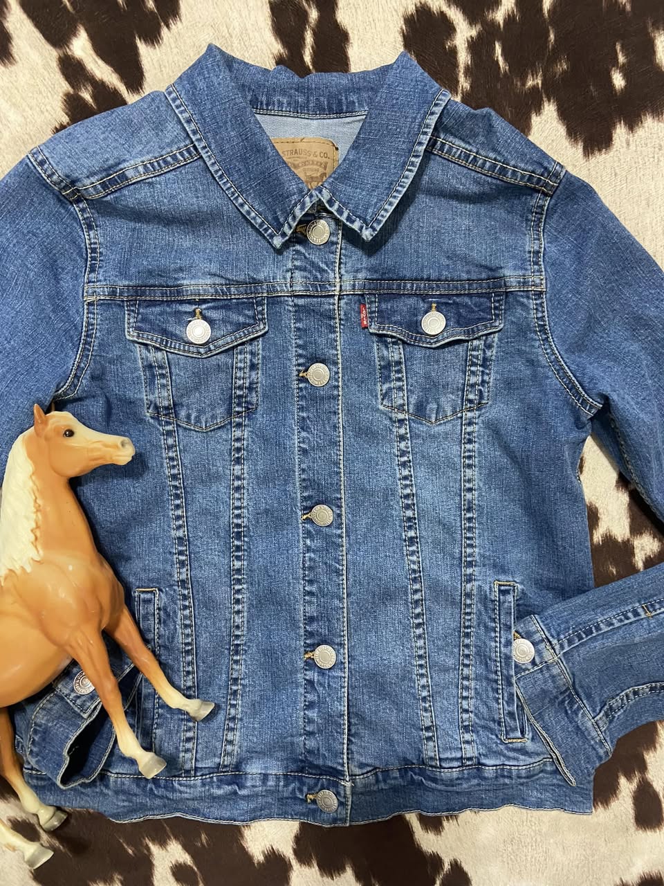 #010225 Levi's Jean Jacket Youth Size XL