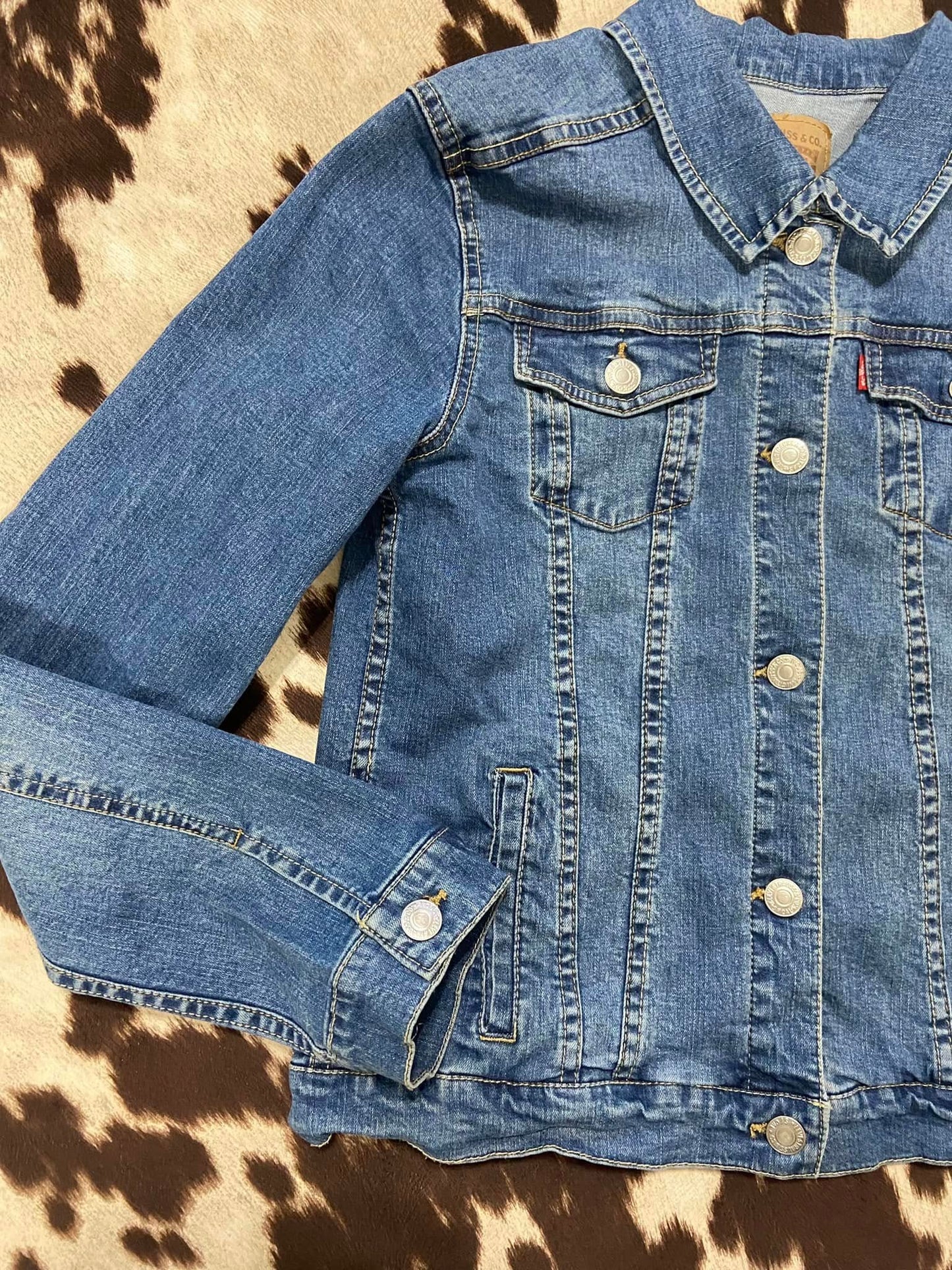 #010225 Levi's Jean Jacket Youth Size XL