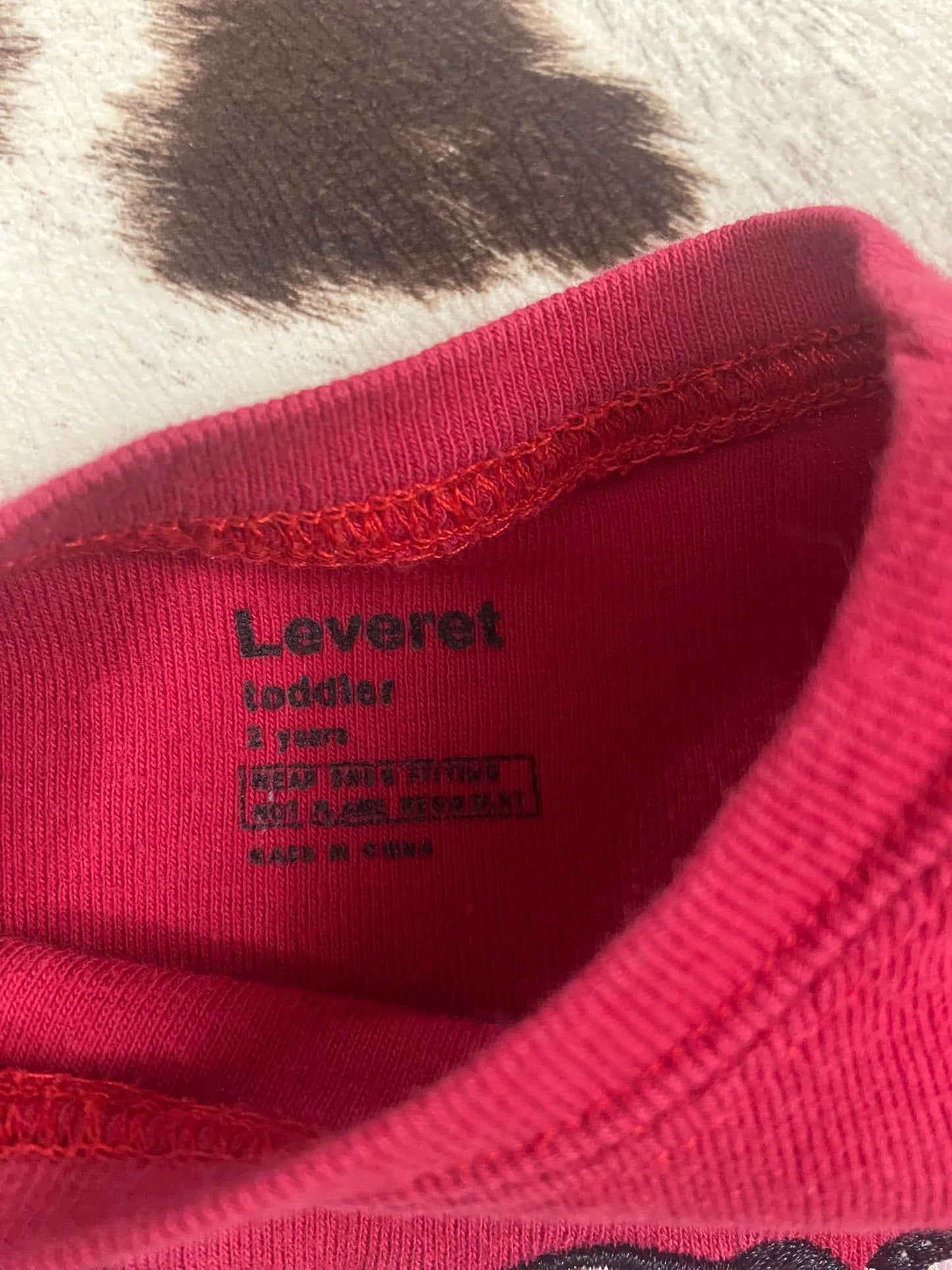 #010425 Leveret Kids Red Cow Shirt Size 2T