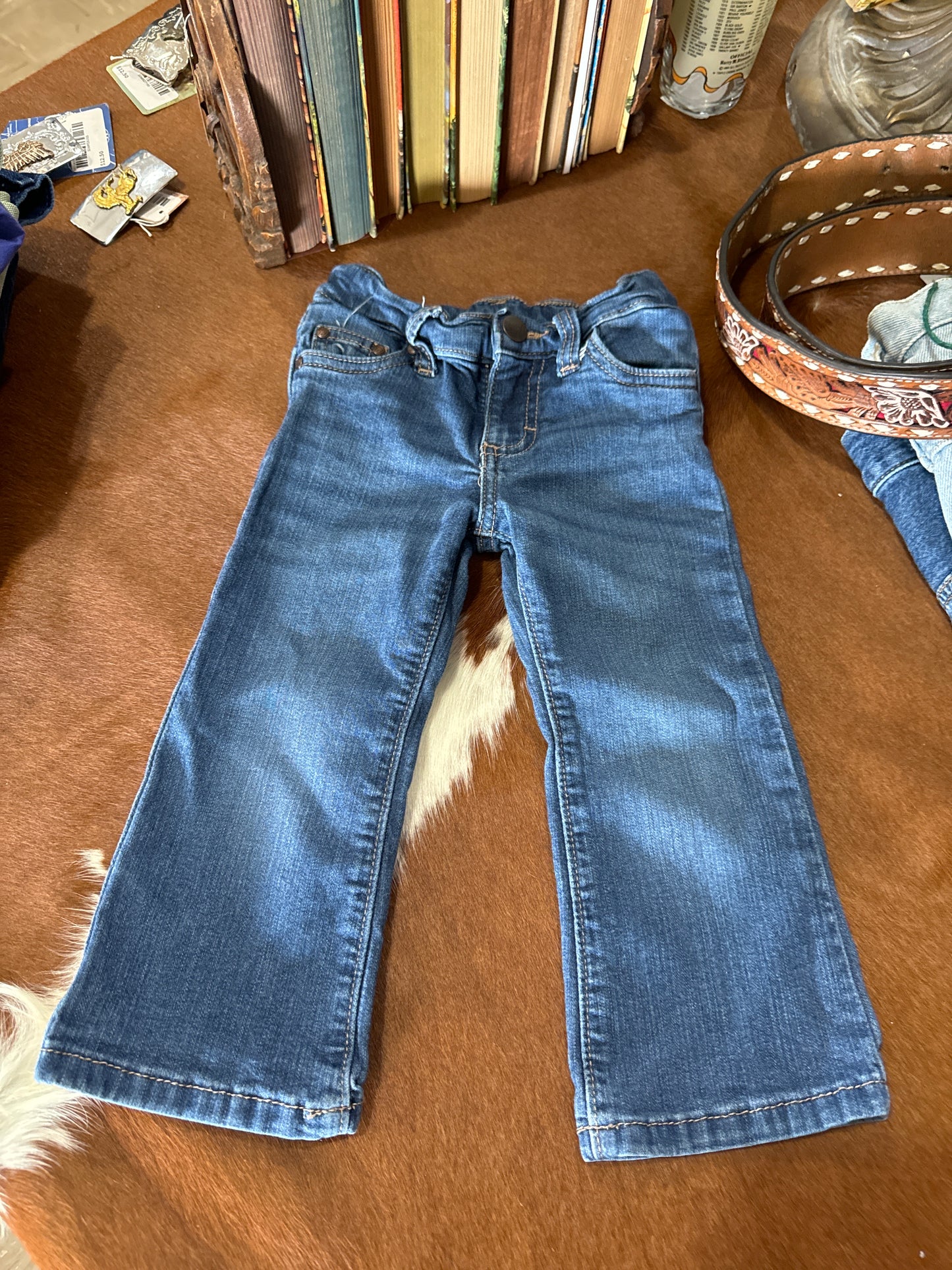 #021525 Wrangler Girls Jeans Size 2T