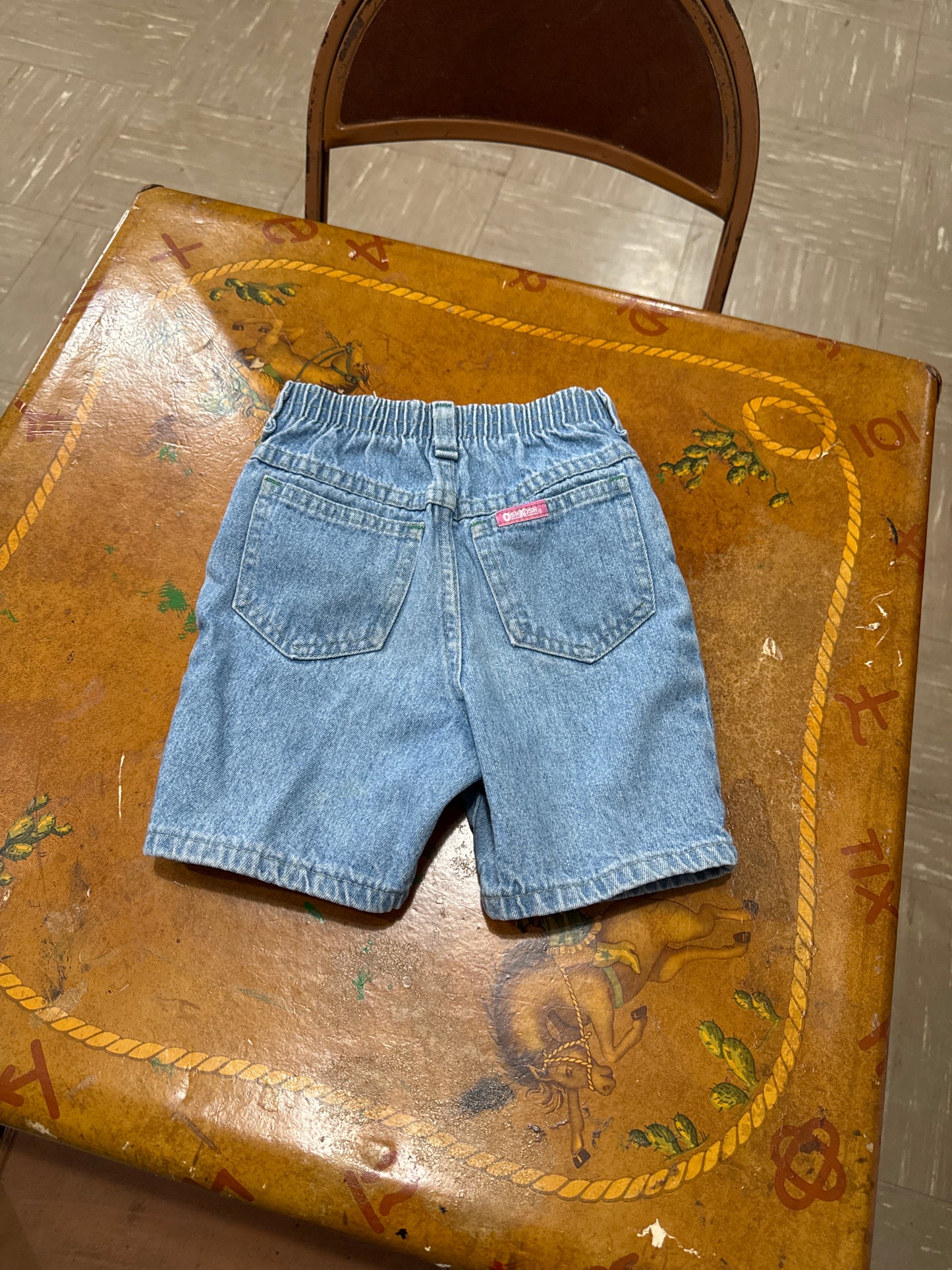 #040225 OshKosh Girls Denim Shorts Size 4T