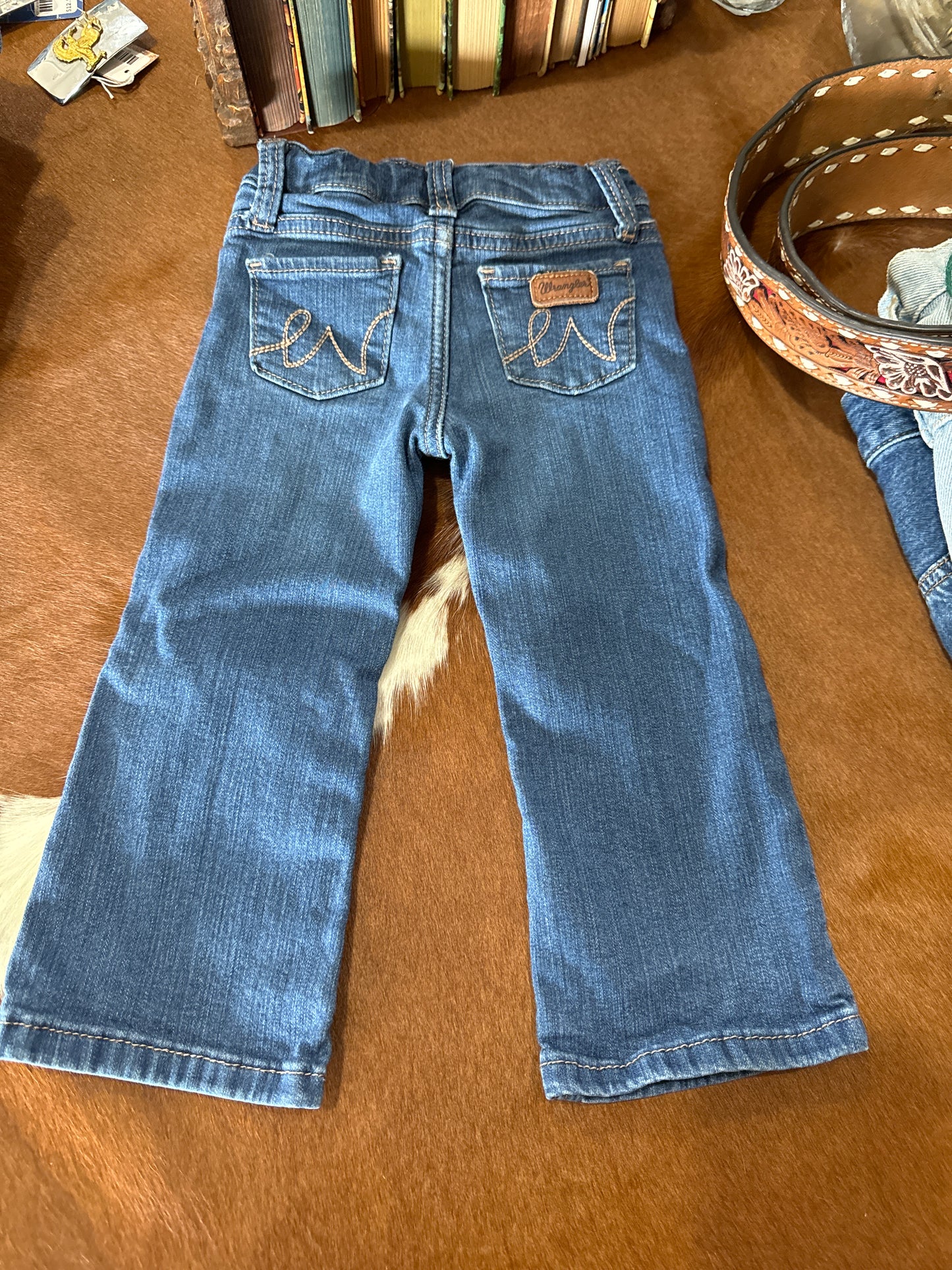 #021525 Wrangler Girls Jeans Size 2T