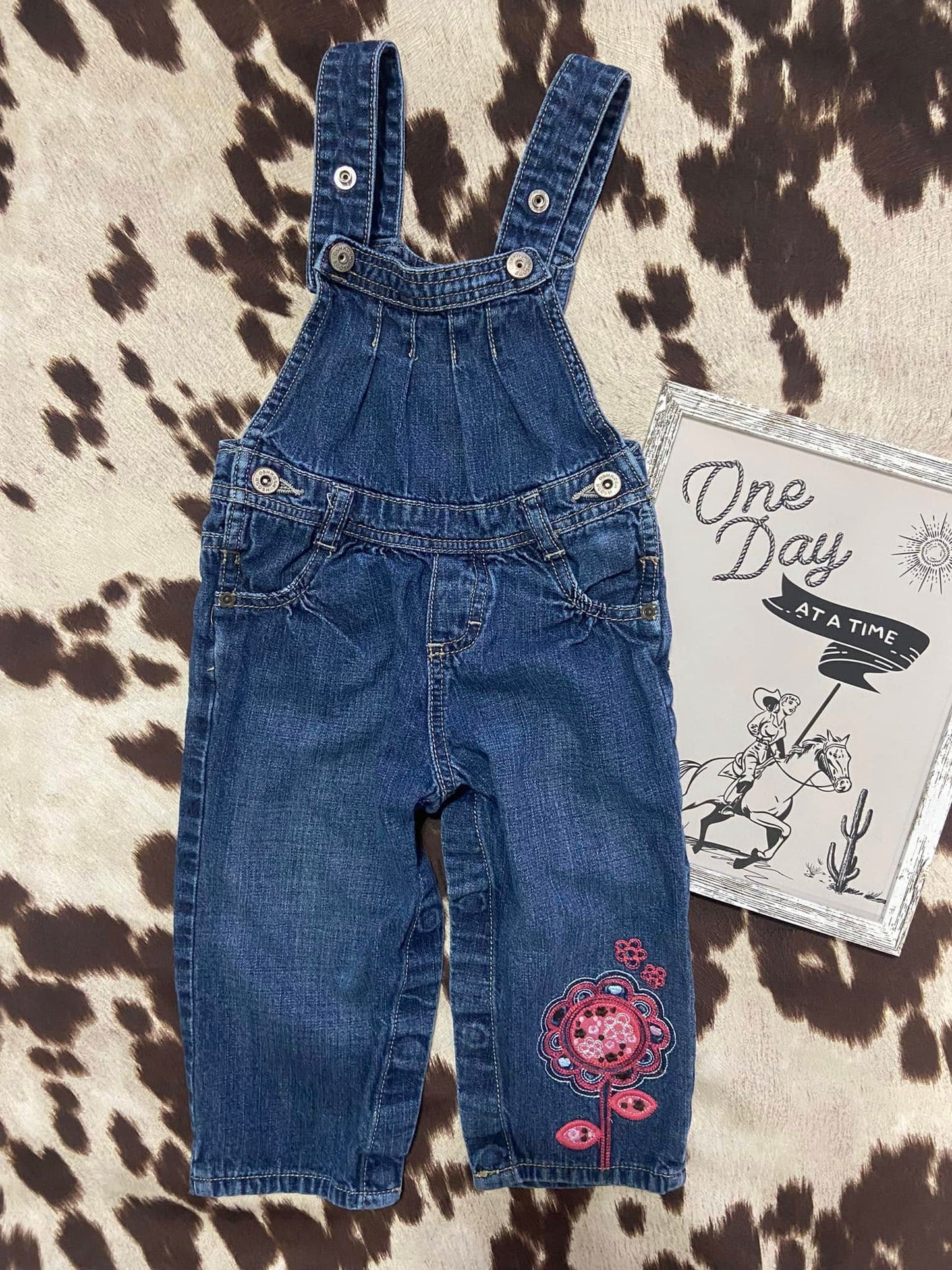 #010225 OshKosh Pink Flower Girls Overalls Size 18 M