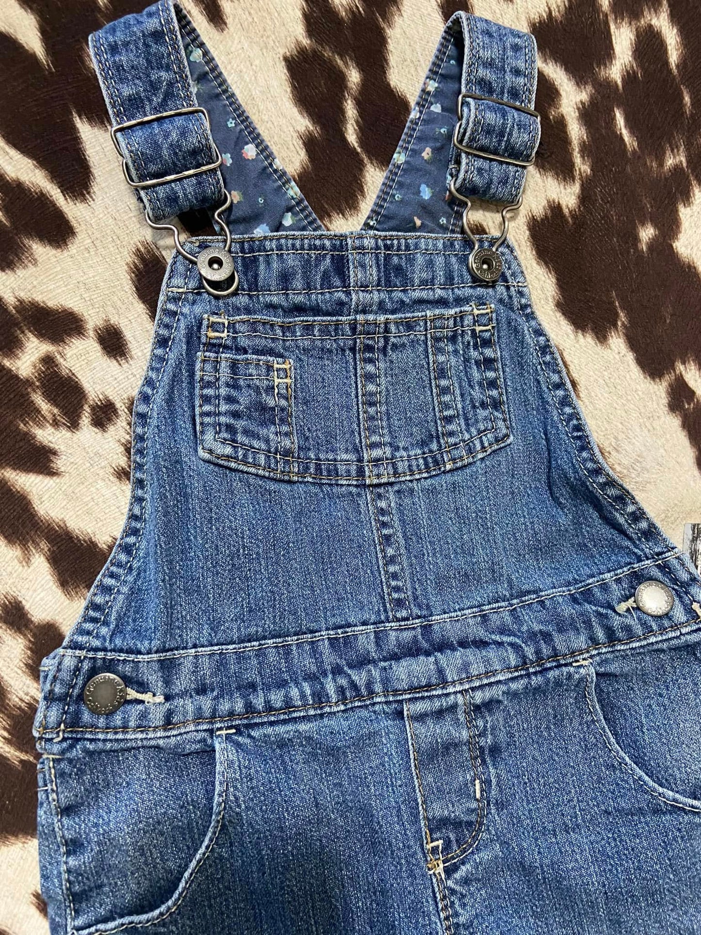 #010225 Genuine Kids By OshKosh Overalls Size 2T