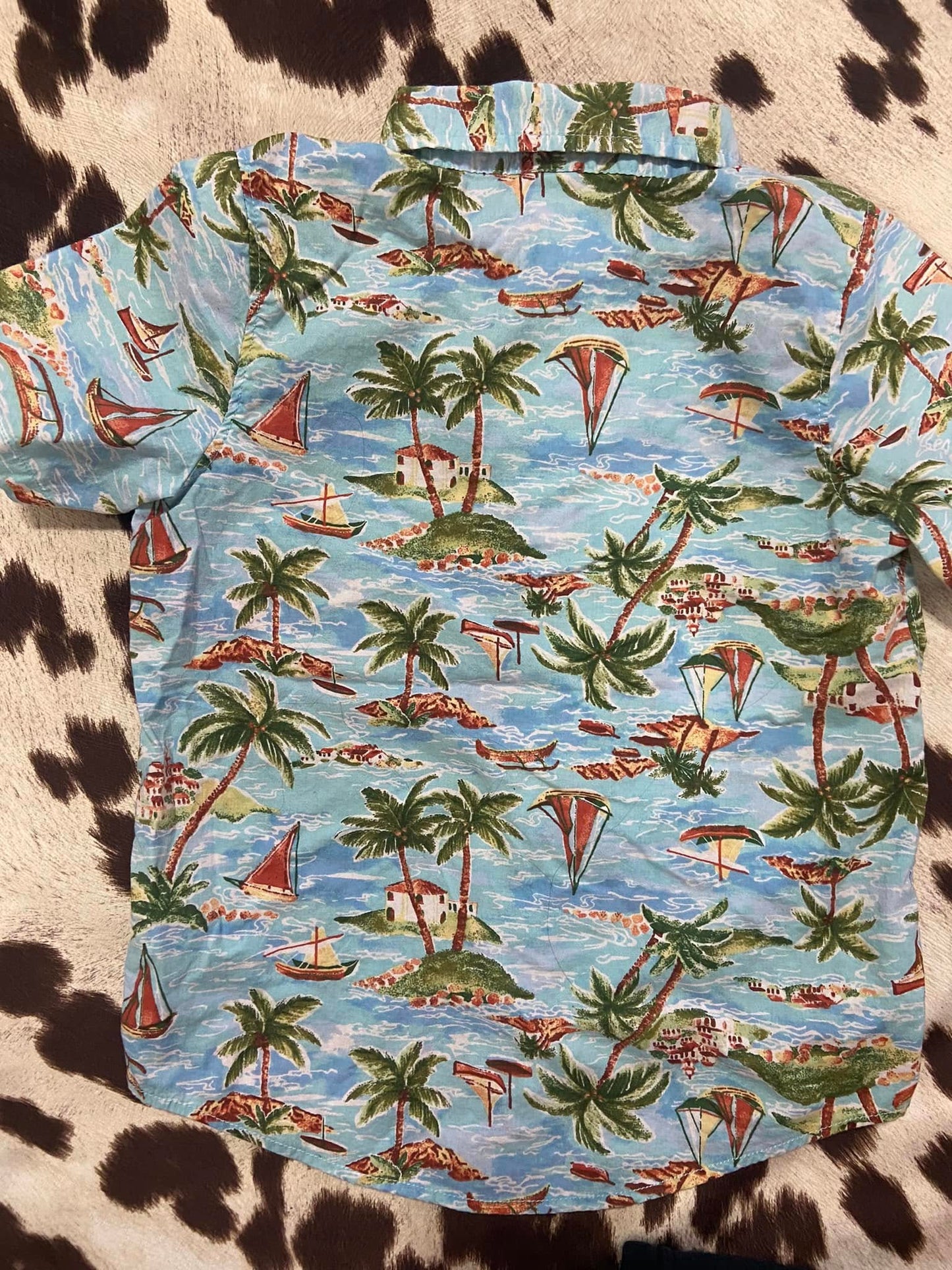 #010225 Old Navy Hawaiian Shirt Size 5T