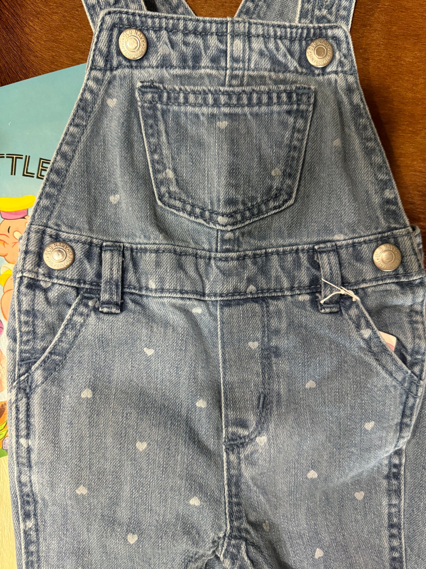 #121624 LW Old Navy Heart Overalls Size 6/12 M