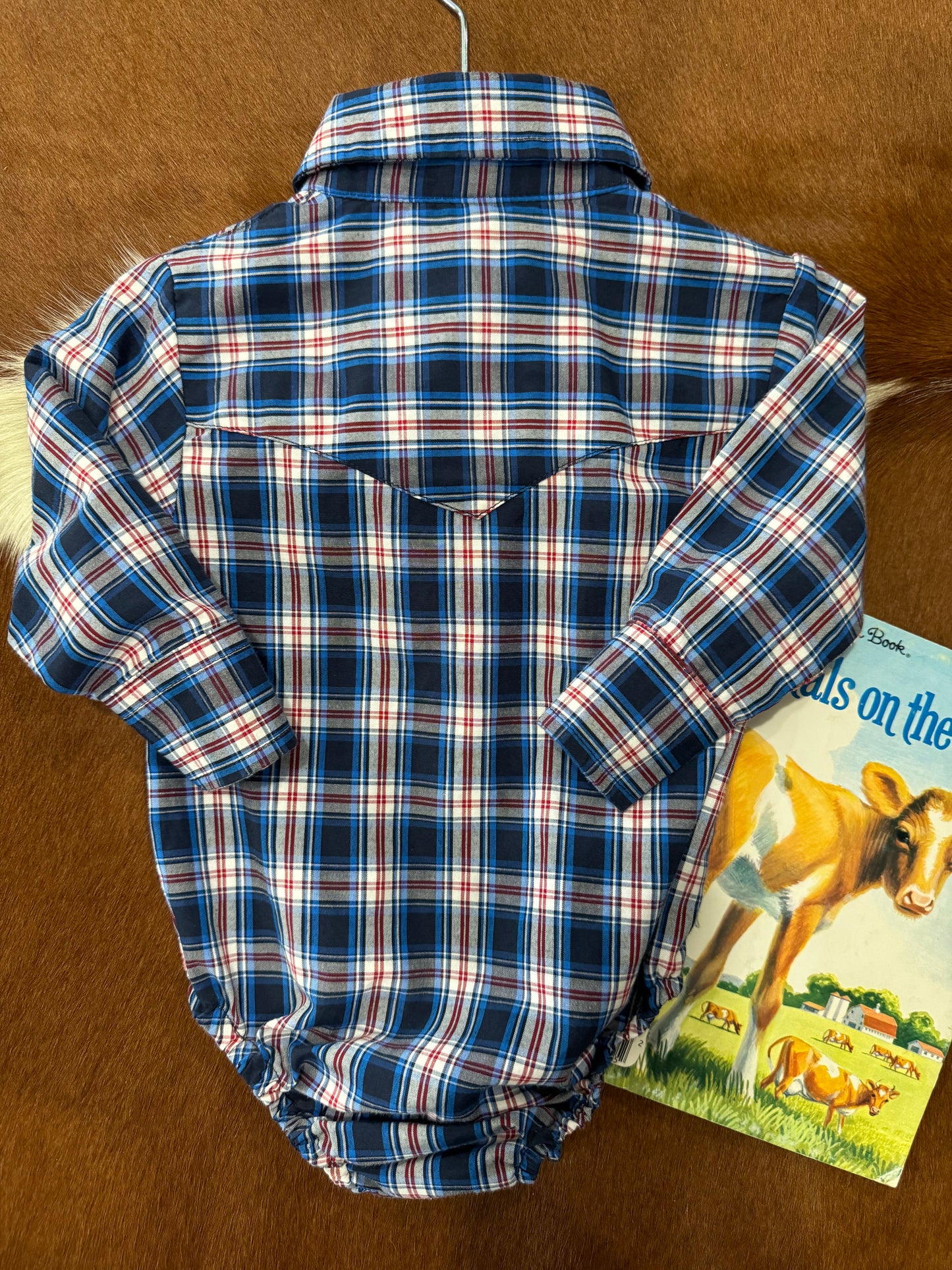 #100824 LW Red River Onesie Size 3/6 M