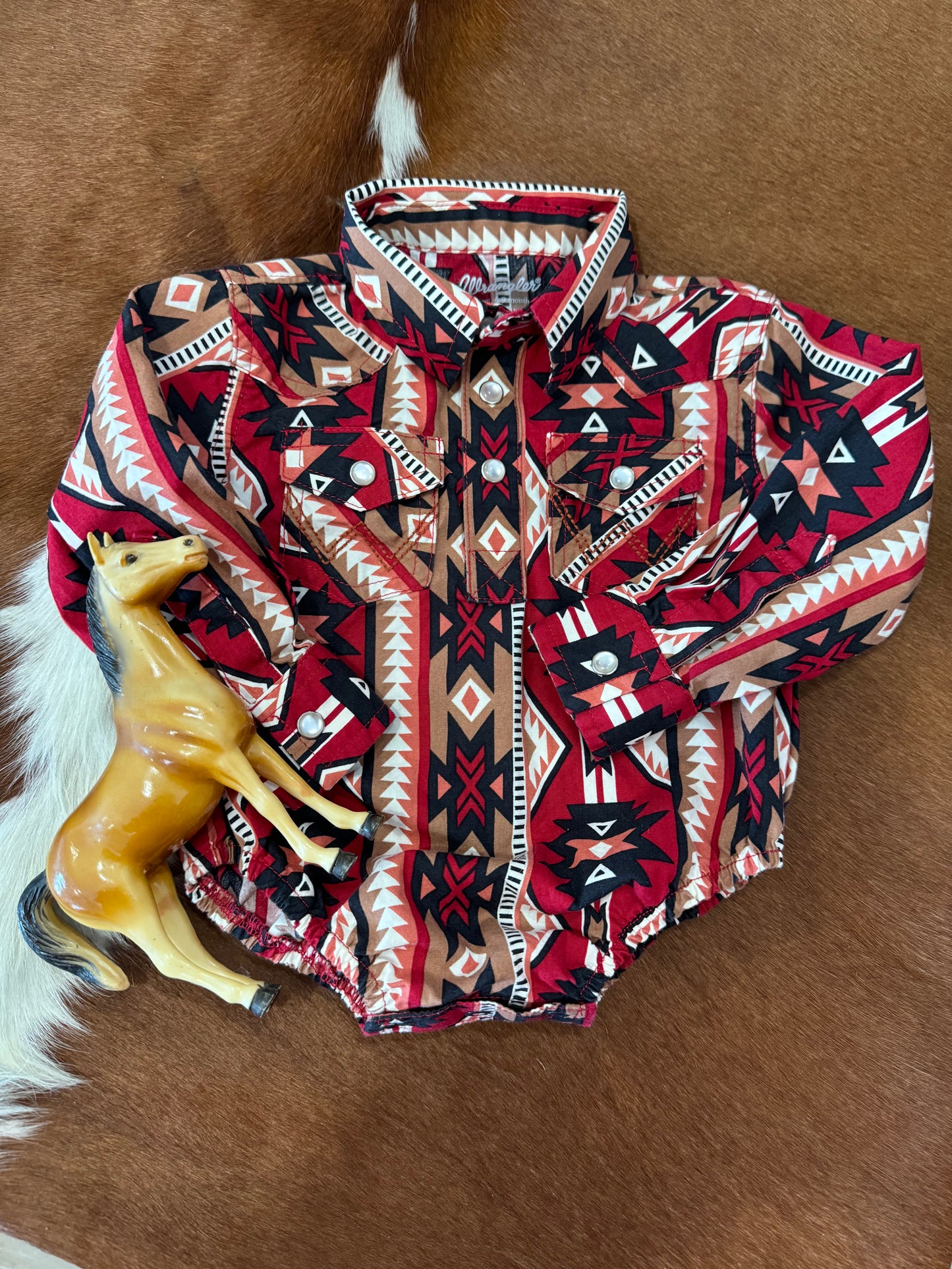 #011125 Wrangler Southwest Onesie Size 6/9 M