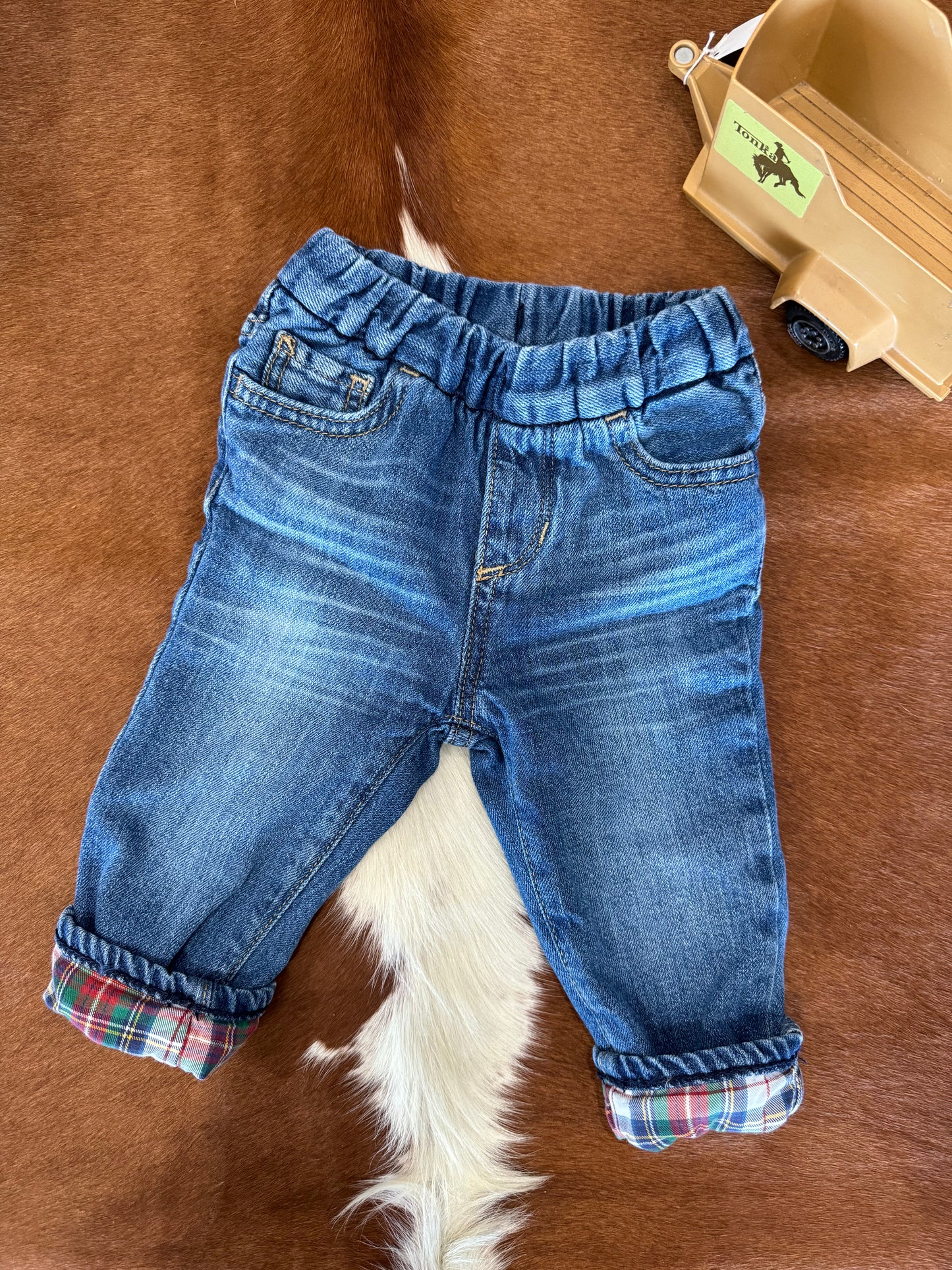 #011125 Gap Denim Pants With Plaid Lining Size 6-12 M