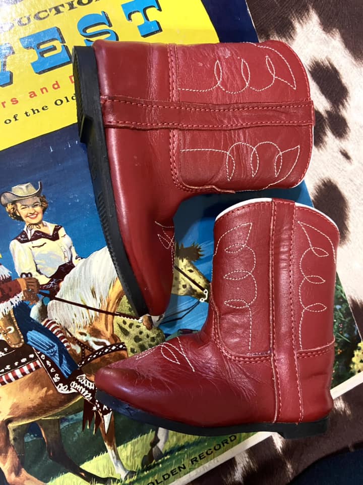 #010225 Red Infant Boots Size 4