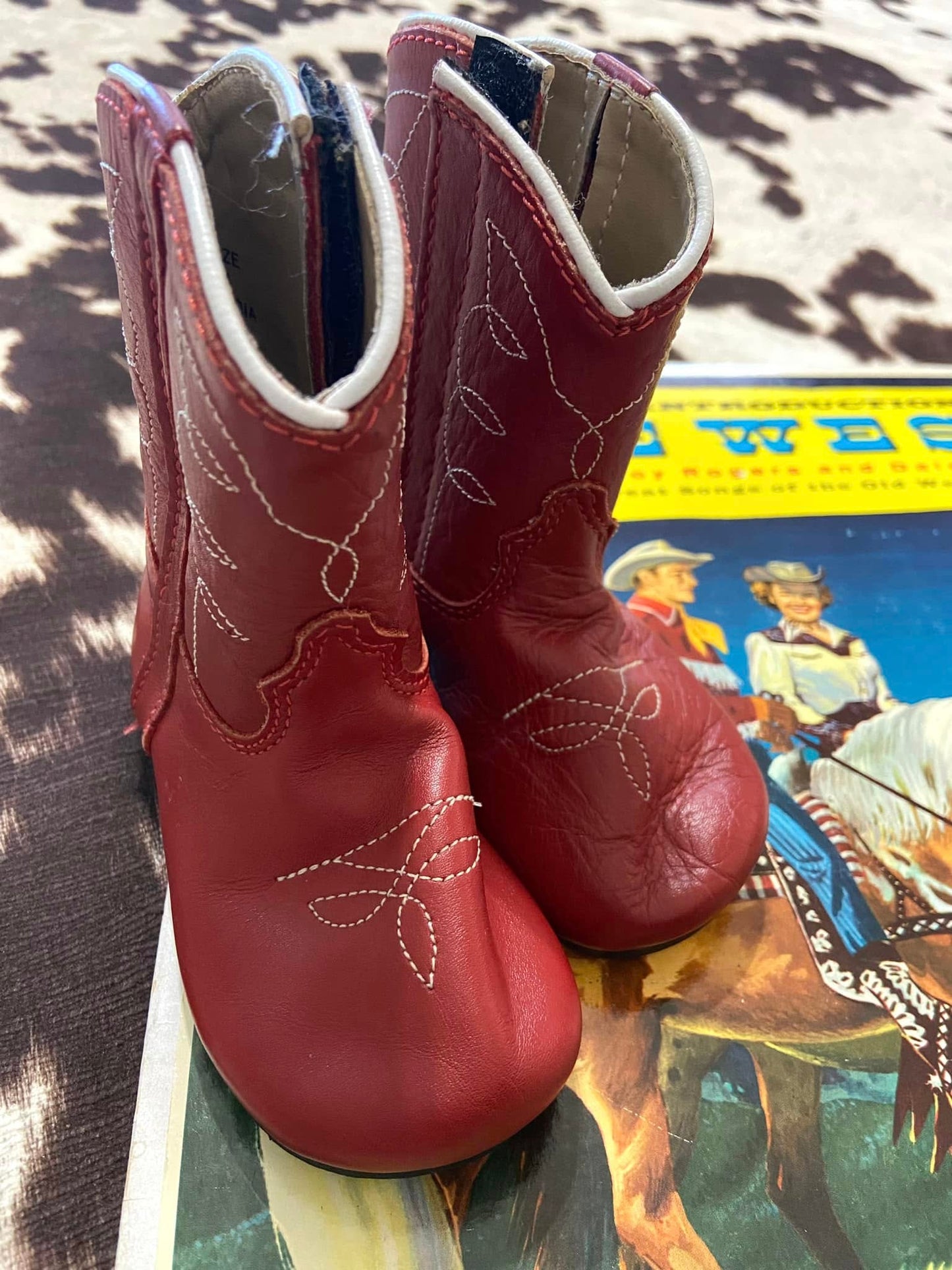 #010225 Red Infant Boots Size 4