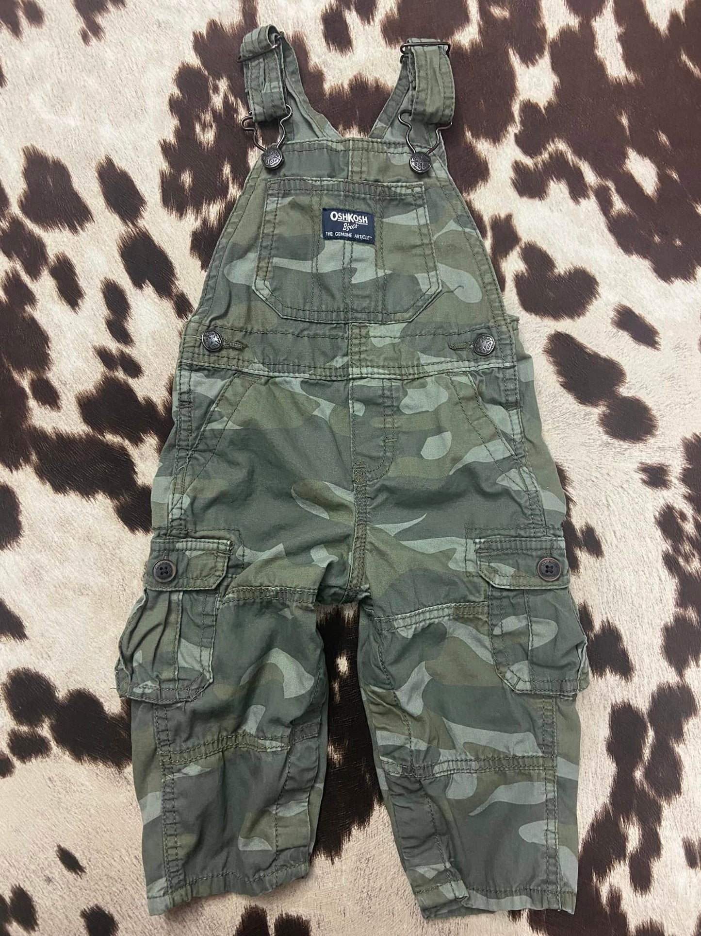 #010425 OshKosh Camo Overalls Size 12m