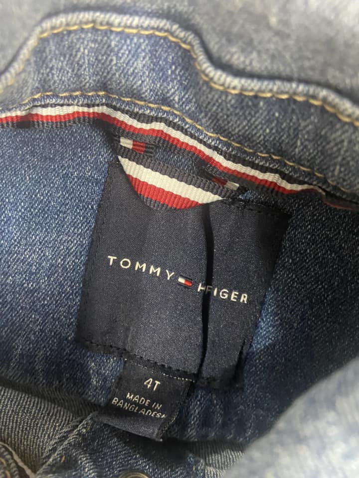 #010425 Tommy Hilfiger Jean Jacket Size 4T