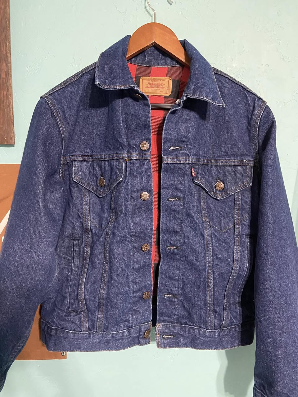 #010525 Levi's Men's Jean Jacket Buffalo Plaid Inside Lining Made In The USA