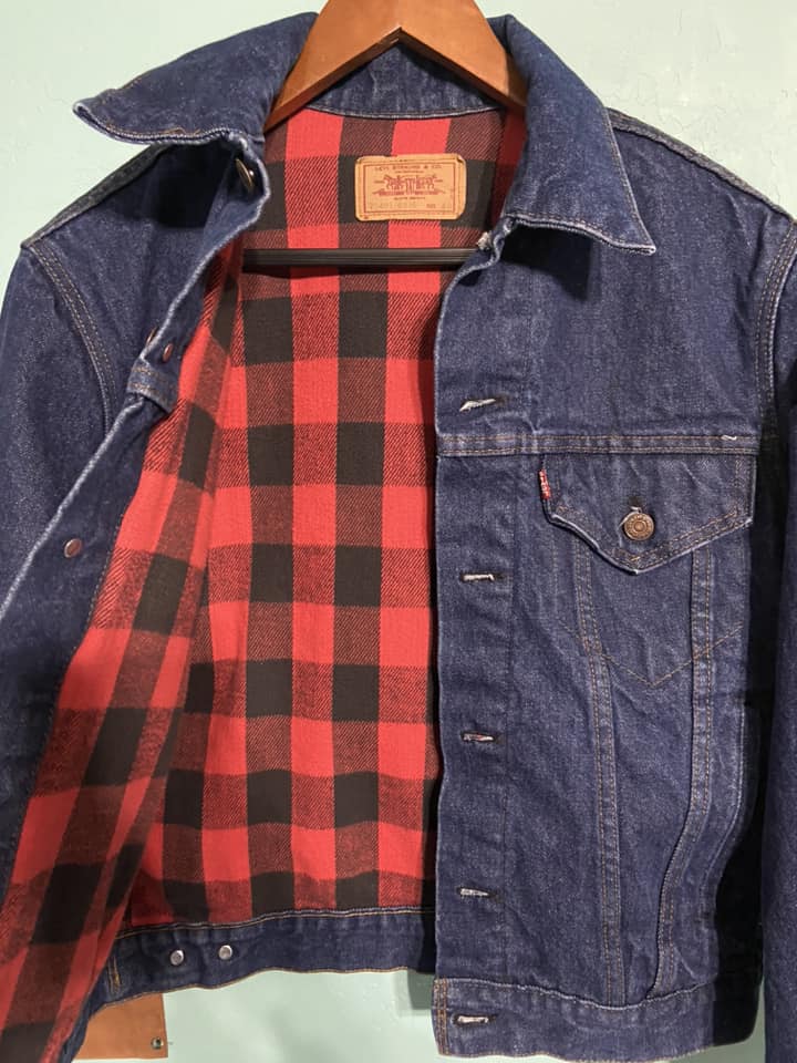 #010525 Levi's Men's Jean Jacket Buffalo Plaid Inside Lining Made In The USA
