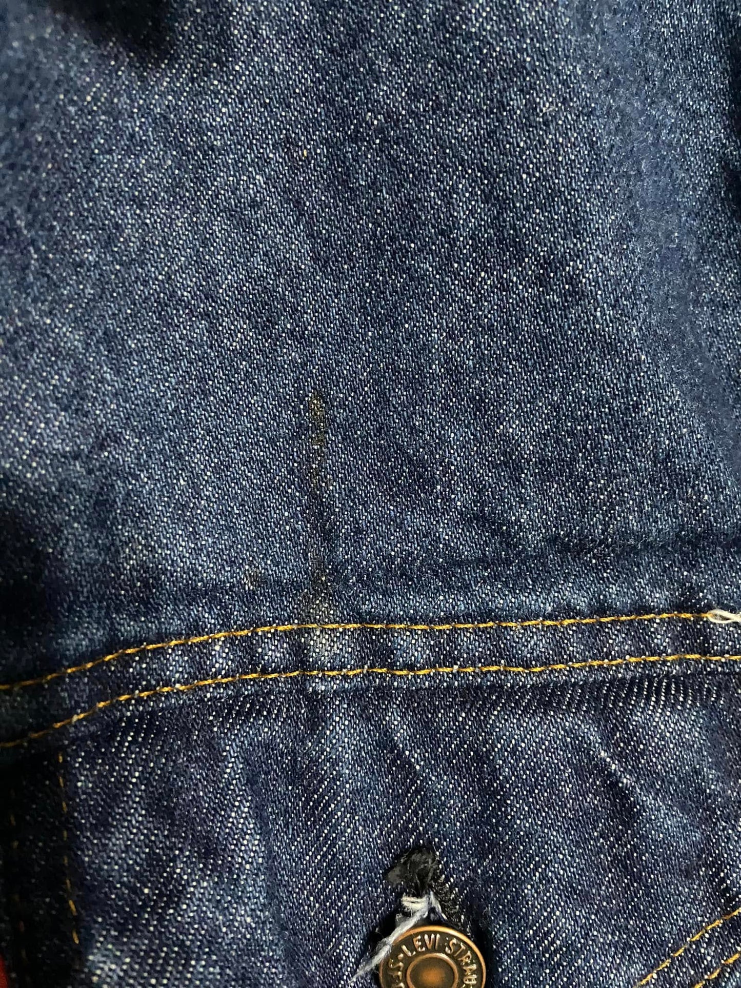 #010525 Levi's Men's Jean Jacket Buffalo Plaid Inside Lining Made In The USA