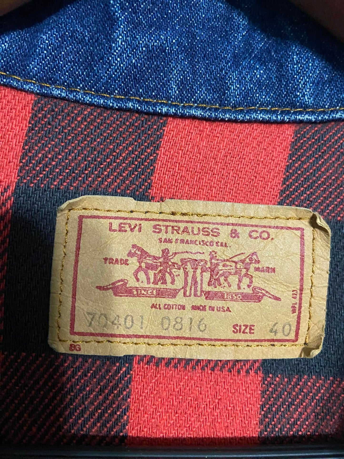 #010525 Levi's Men's Jean Jacket Buffalo Plaid Inside Lining Made In The USA
