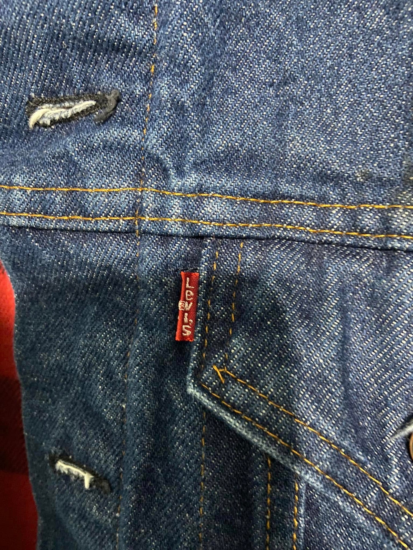 #010525 Levi's Men's Jean Jacket Buffalo Plaid Inside Lining Made In The USA