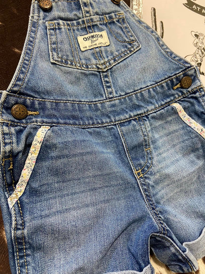 #010225 OshKosh Girls Shortalls Size 12M