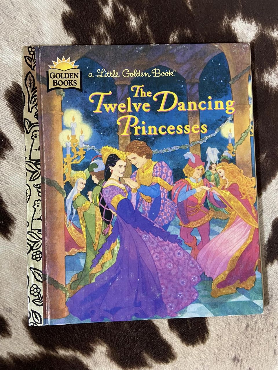 #031024 LW The Twelve Dancing Princesses Little Golden Book