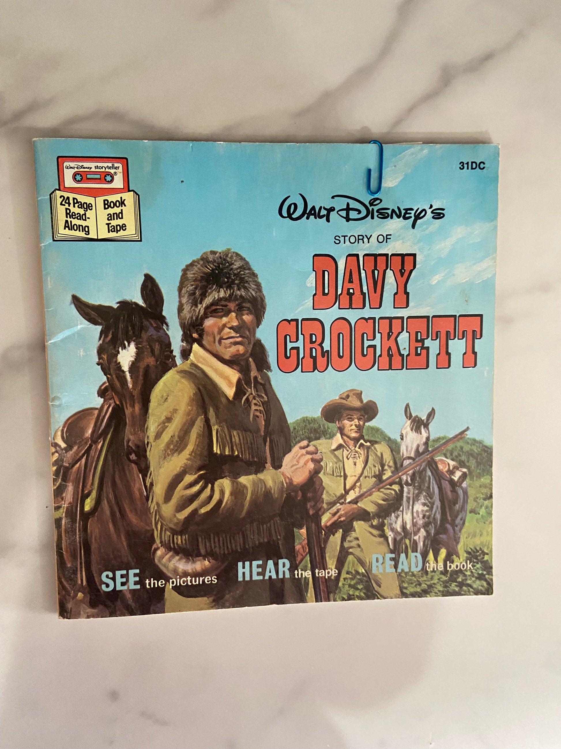 #1025 LW Vintage Davy Crockett Book