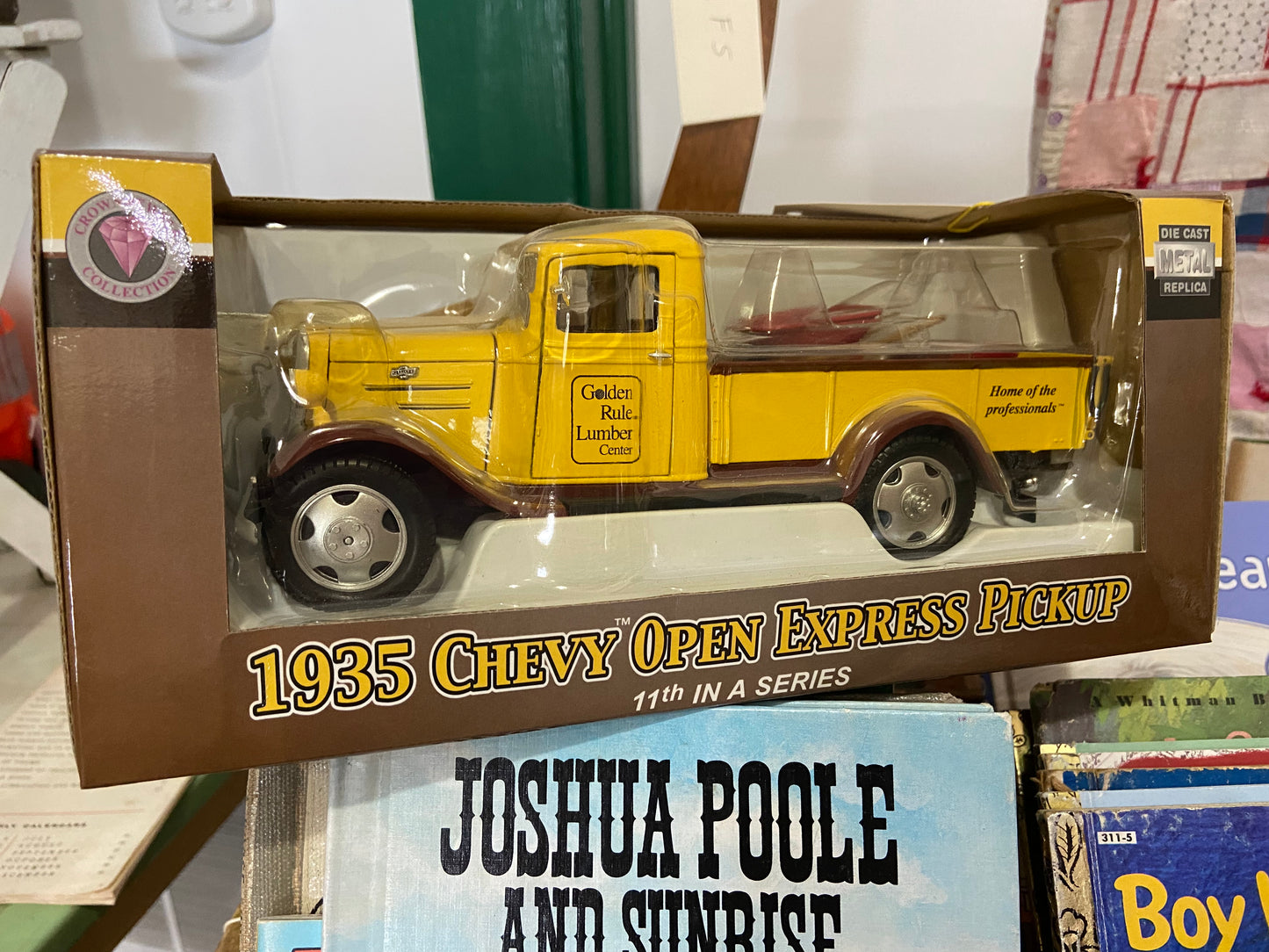 LW 1935 Chevy Open Express Pickup 1:24 Scale Toy Truck