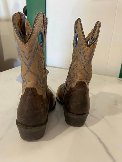 #1214 LW Kid's Ariat Boots *Used