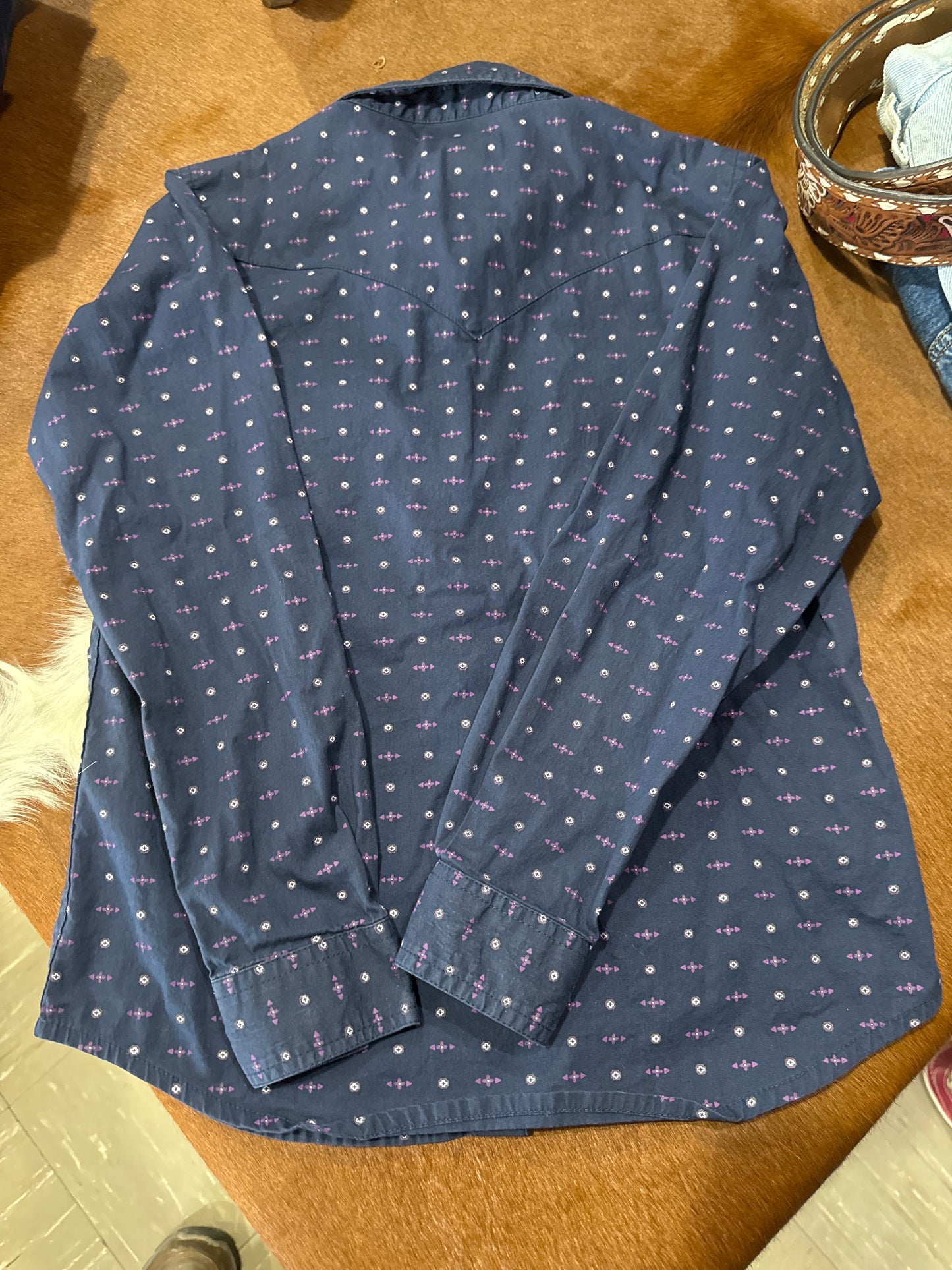 #012225 Ariat Blue/Purple Shirt Size M10