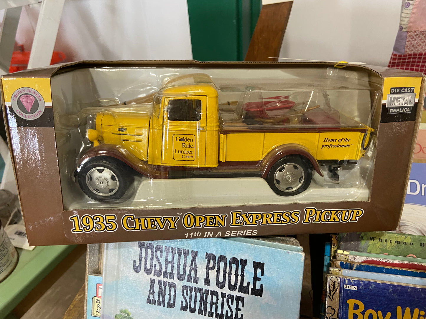 LW 1935 Chevy Open Express Pickup 1:24 Scale Toy Truck