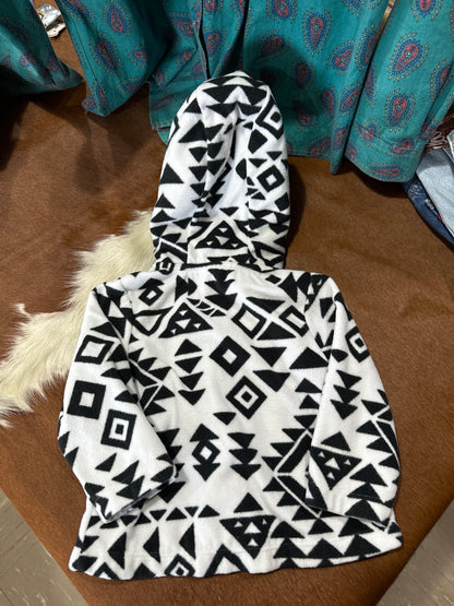 #010425 Carter's Black/White Jacket Size 9M