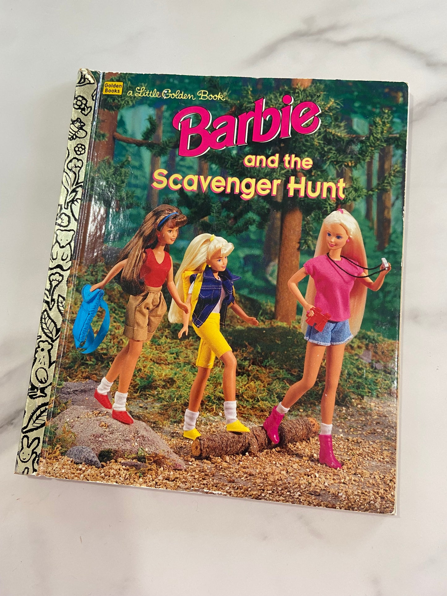 #1117 Lw Vintage Barbie Scavenger Hunt Book