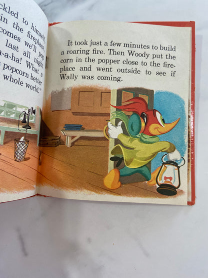 #100 LW Woody Woodpecker Shoots The Works Book