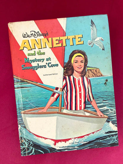 #030124 Annette & The Mystery At Smugglers' Cove Vintage Book