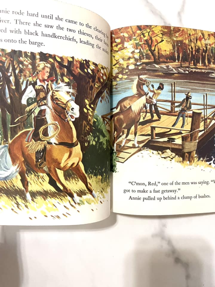 #032224 Annie Oakley And The Rustlers Little Golden Book * FIRST EDITION