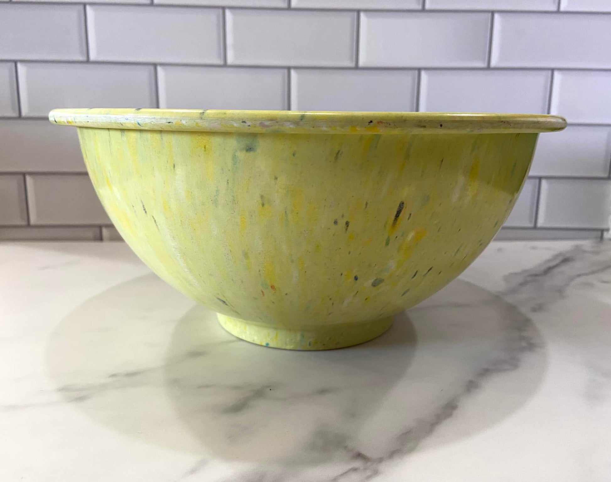 LW Vintage 1960s Melamine Lime Yellow Speckled Bowl