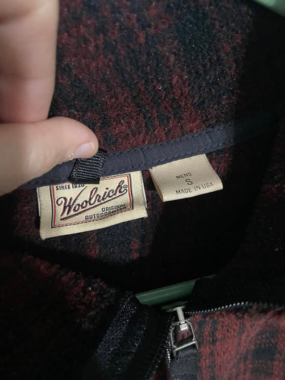 #010525 Vintage Woolrich Plaid Pullover Men's Pullover Sweater
